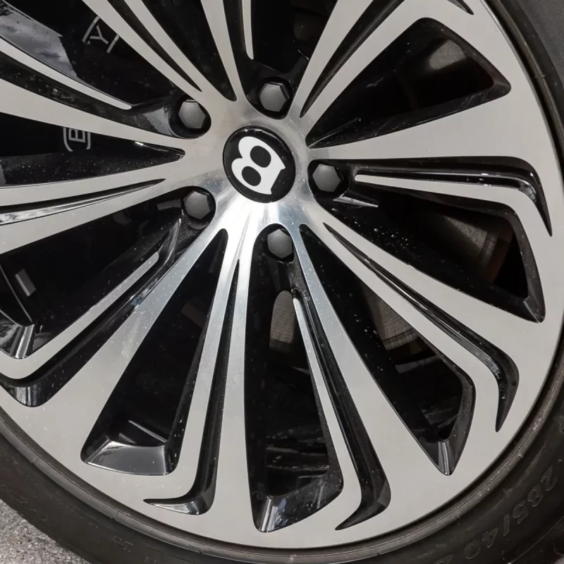 Bentley-Alloy-Wheel-Refurbishment