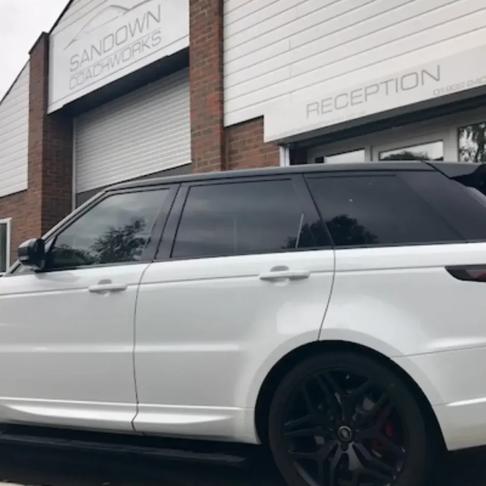 Land Rover Body Shop